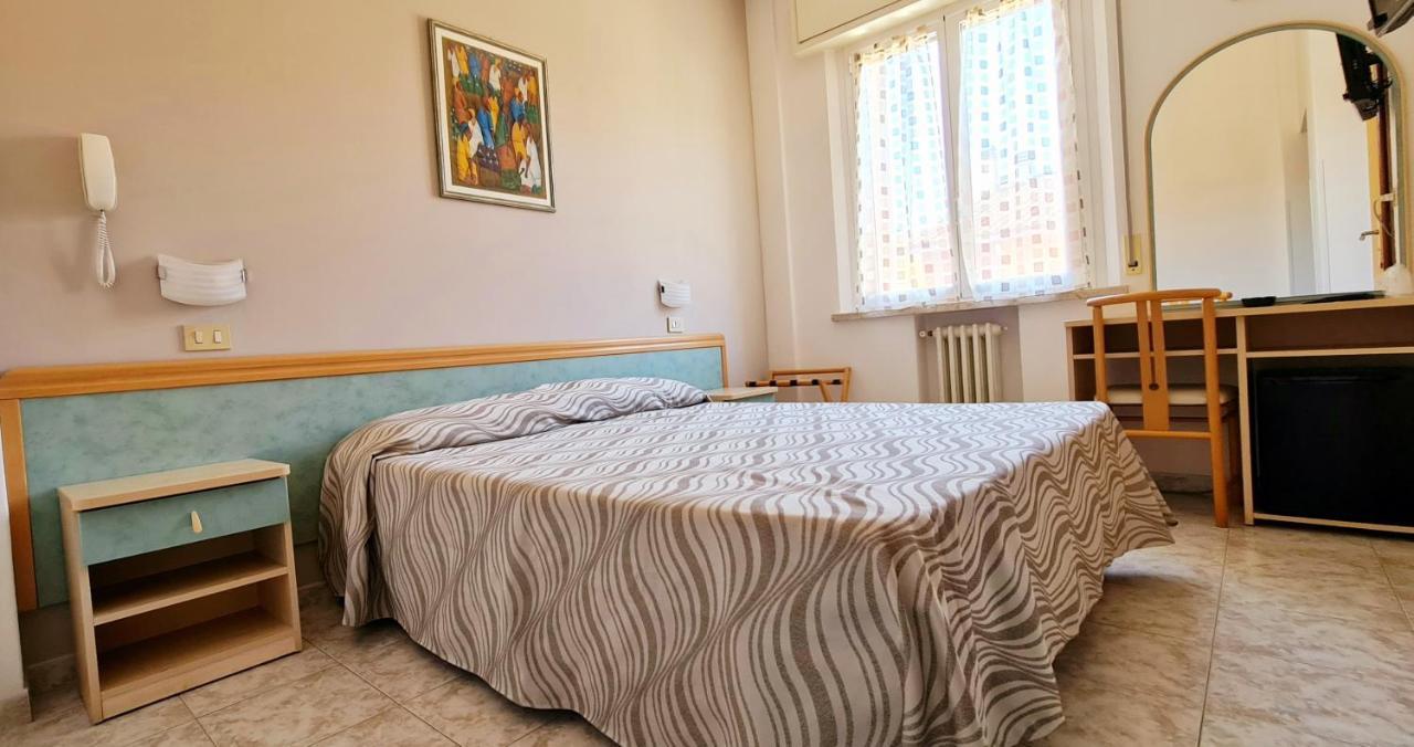 Hotel Bellerofonte Rimini Zewnętrze zdjęcie