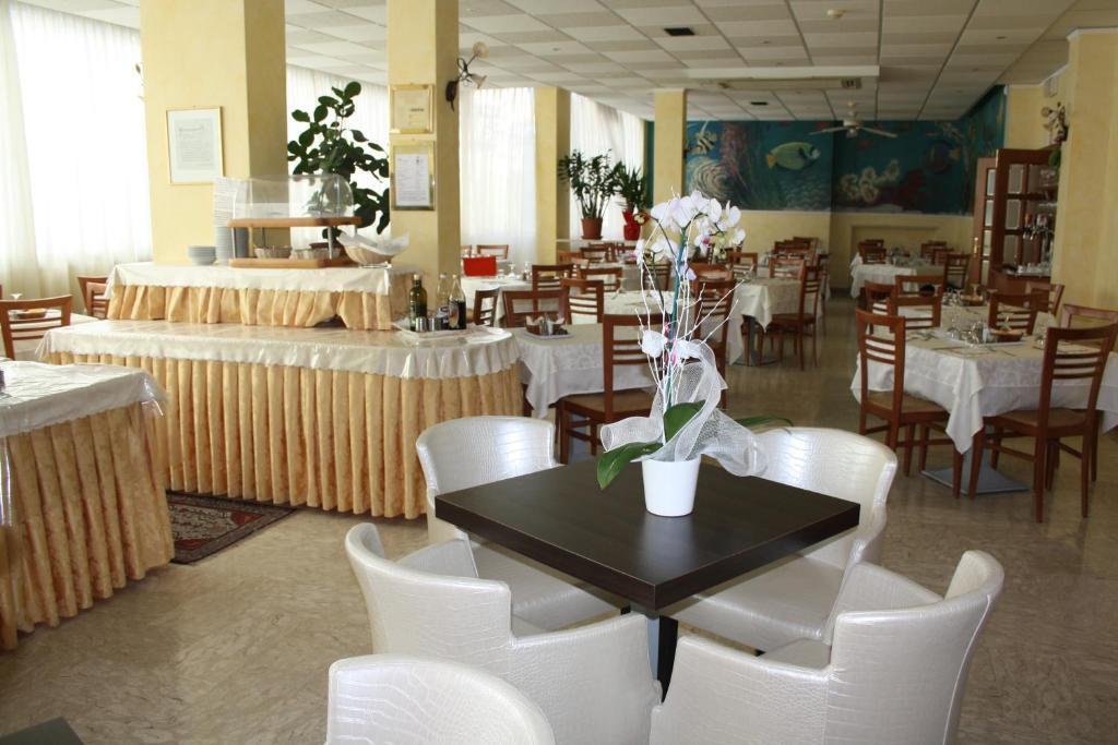 Hotel Bellerofonte Rimini Zewnętrze zdjęcie