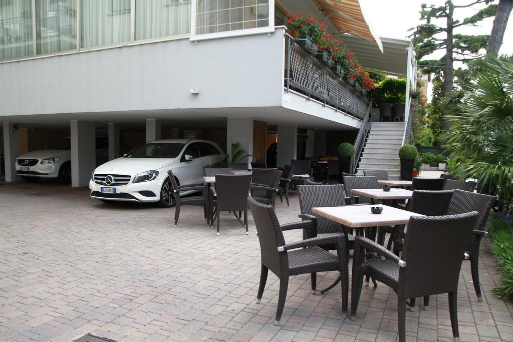 Hotel Bellerofonte Rimini Zewnętrze zdjęcie